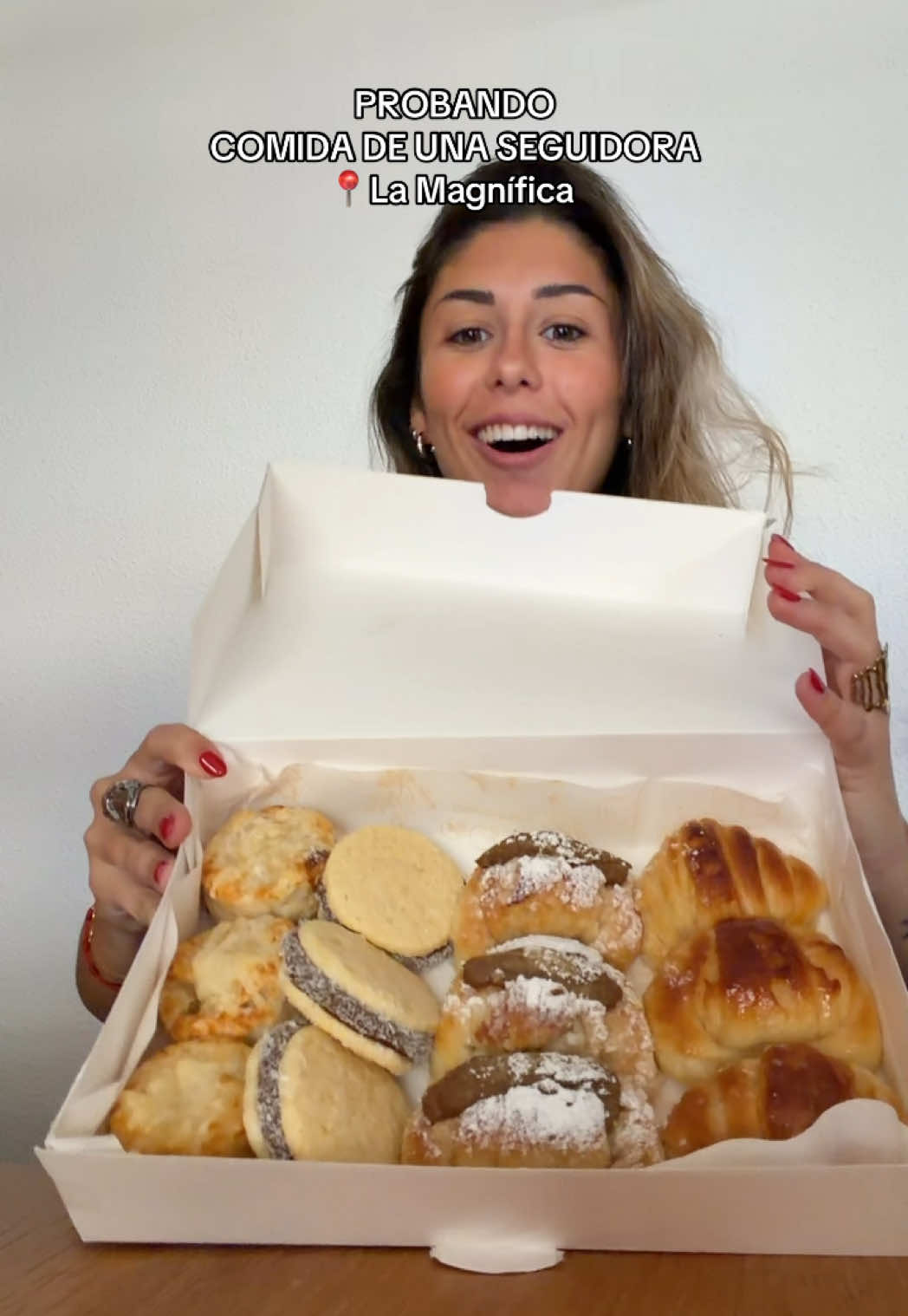 @Lolacabeller