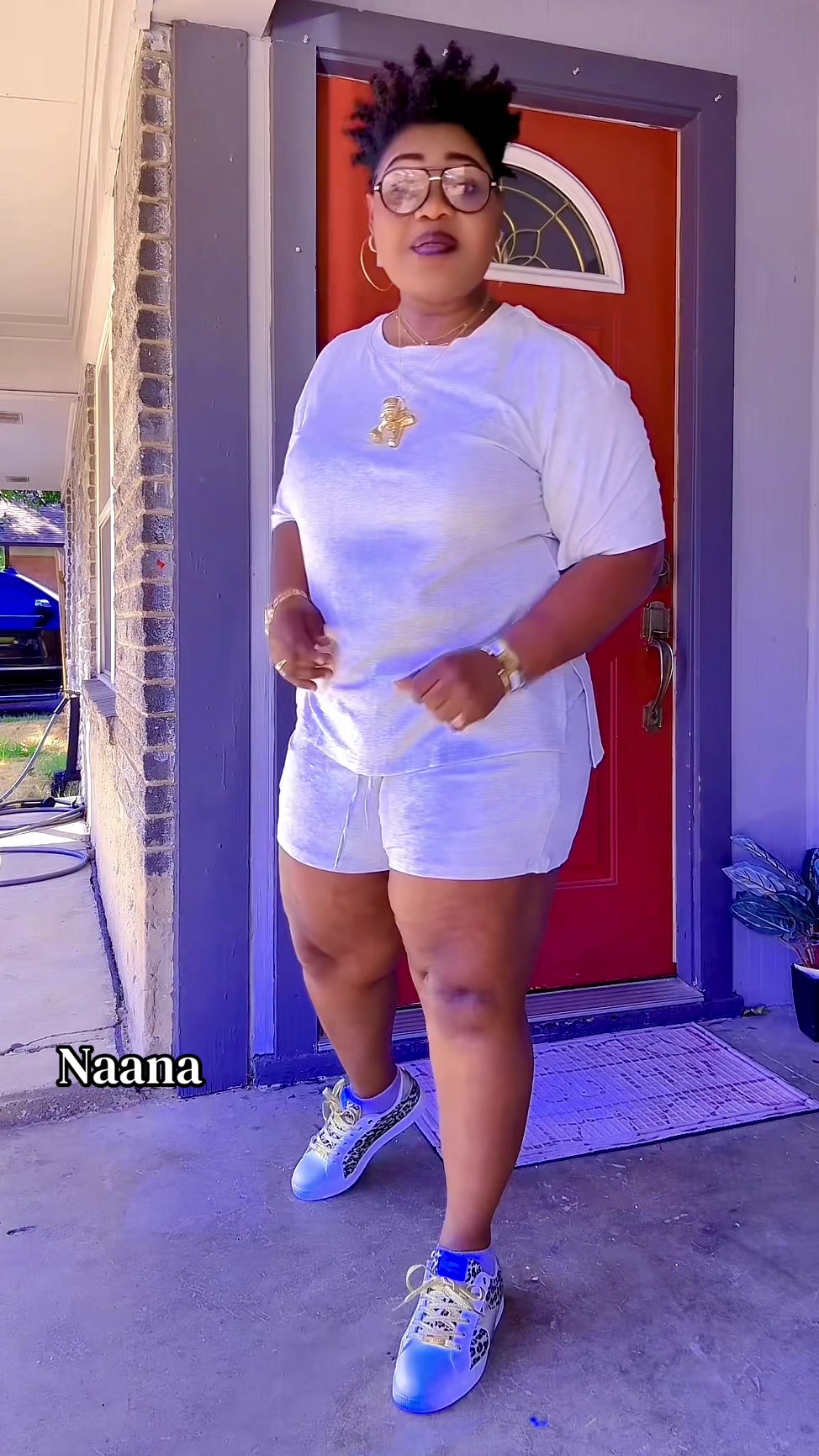 @naana