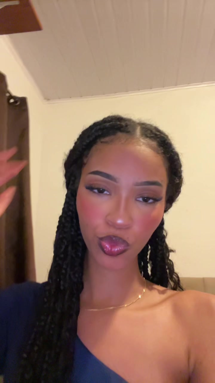 @Hipólito