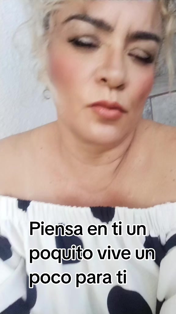 @ELI_FLO2000