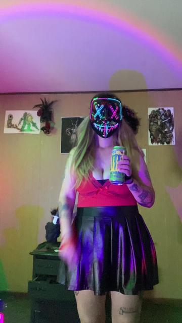 @horror queen 🧟♀️👑