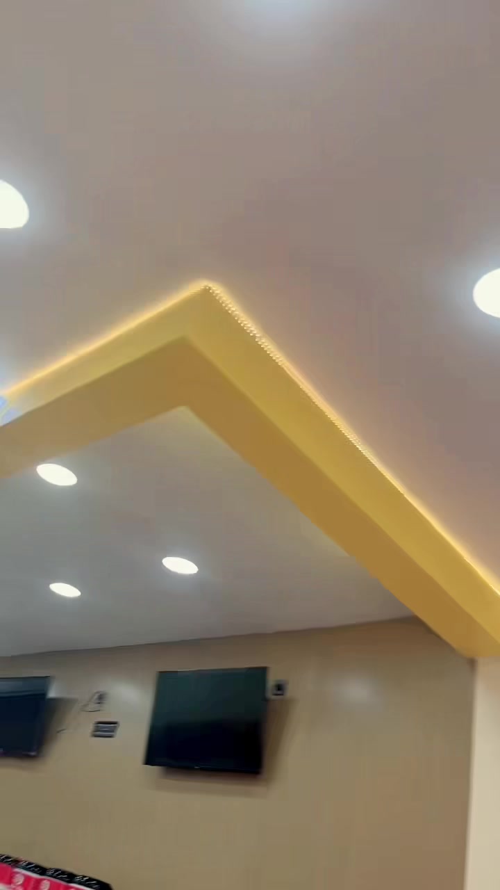 @momoyodeskapdalam