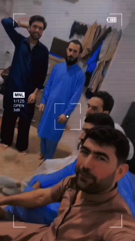@🥀مختصر رہوليکن مخلص رہو 👬