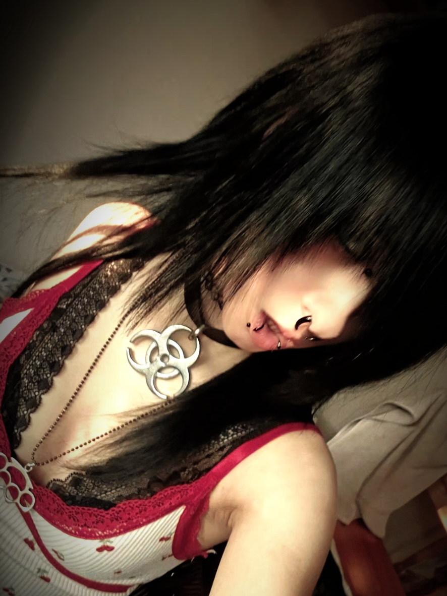 @☣︎ 𝔇𝔢𝔞𝔡𝔙𝔞𝔪𝔭 ☣︎