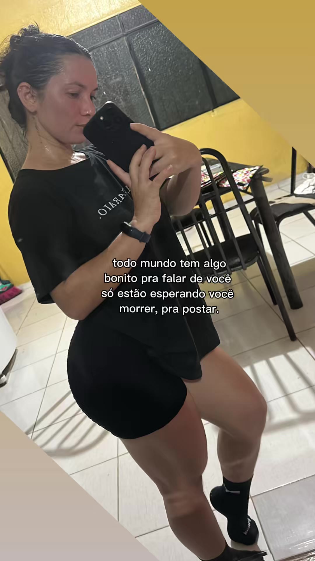 @Leiaalvess