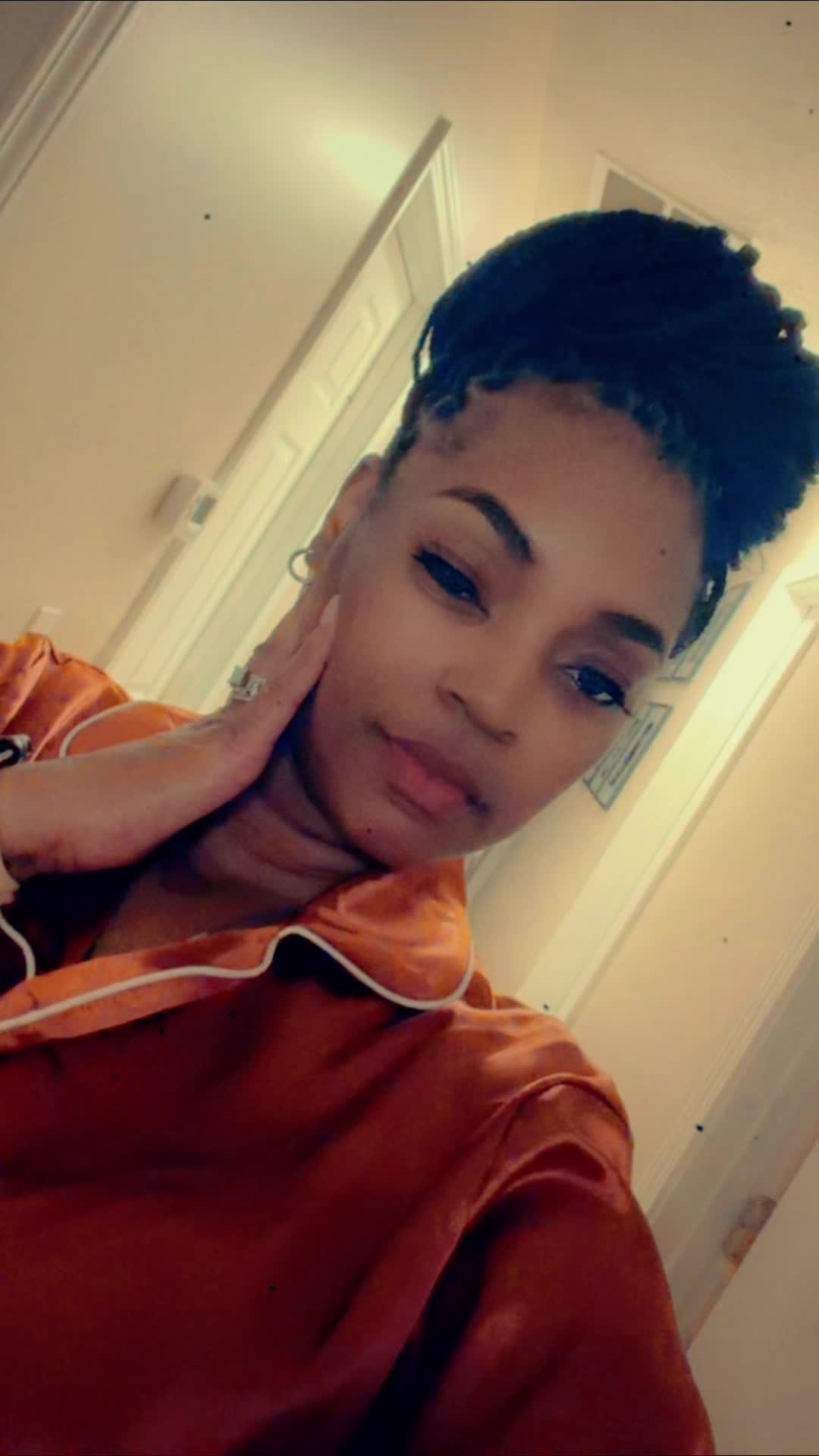 @thequeeenG