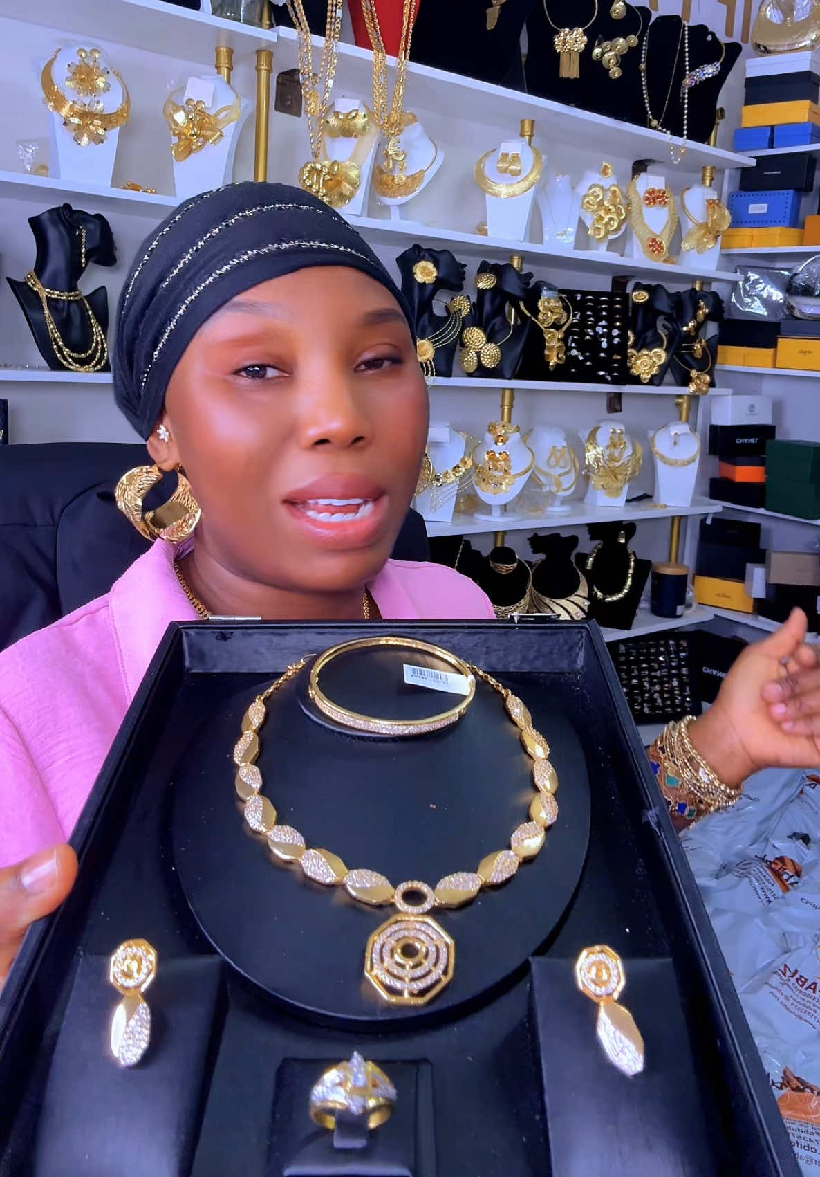 @AbiFabbz jewelry 🇨🇦🇺🇸🇬🇧