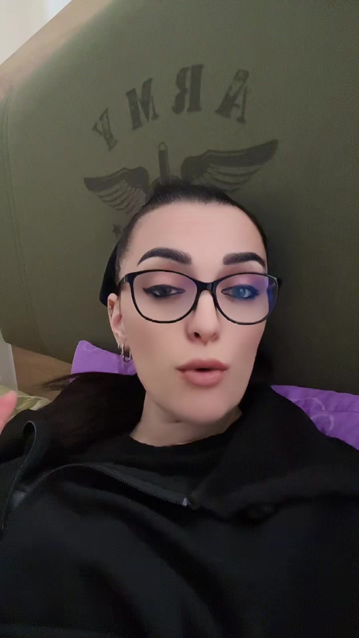 @50ladyqueen50