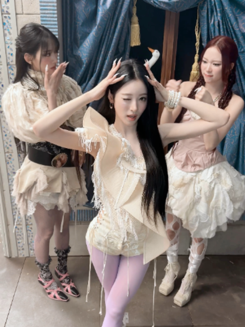 @MEOVV