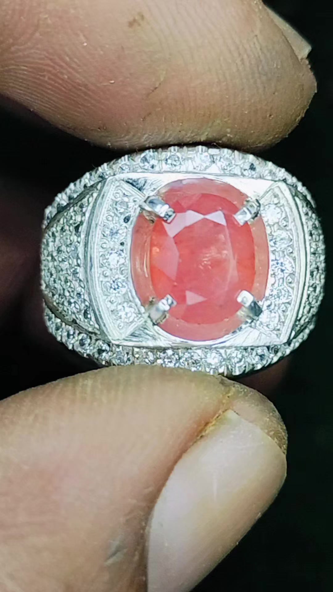 @uzzy gemstone