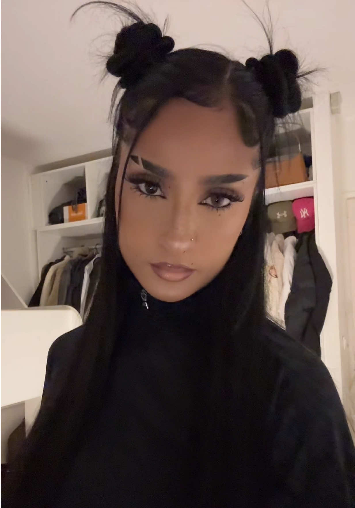 @Imxnne