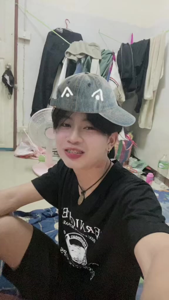 @🇨🇳จิครีม 奶油色 🐲1 7 M
