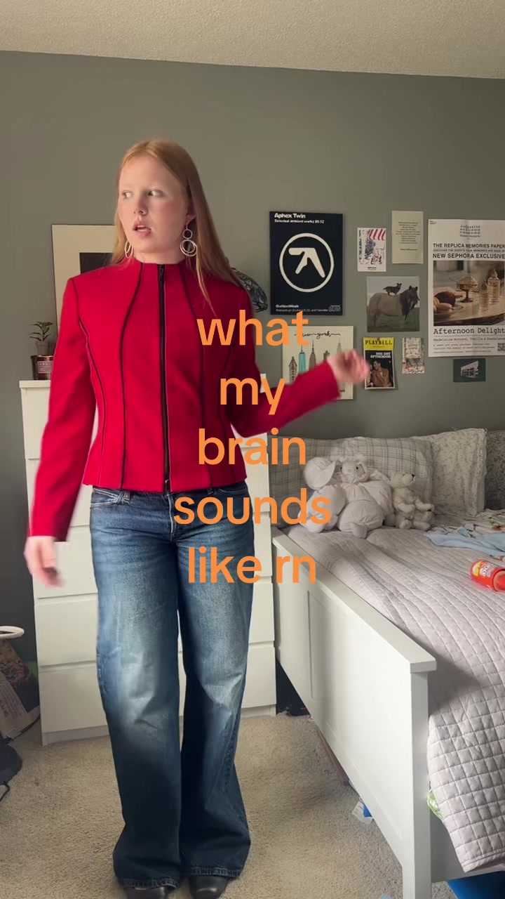 @strawberryoatmilklatte