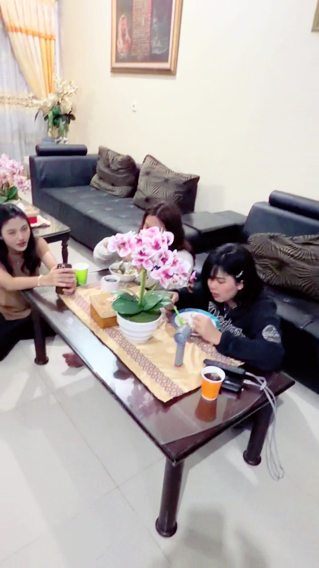 @Tuan & NyonyaVanzaith