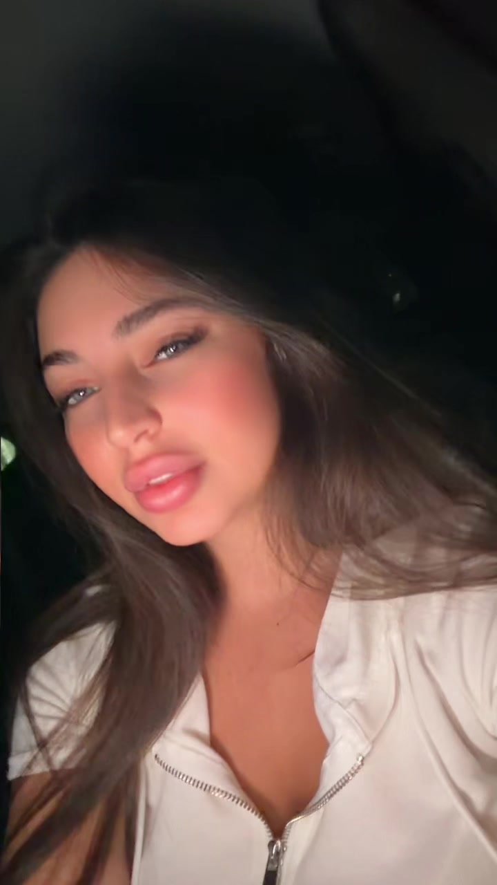@_Tina_๐