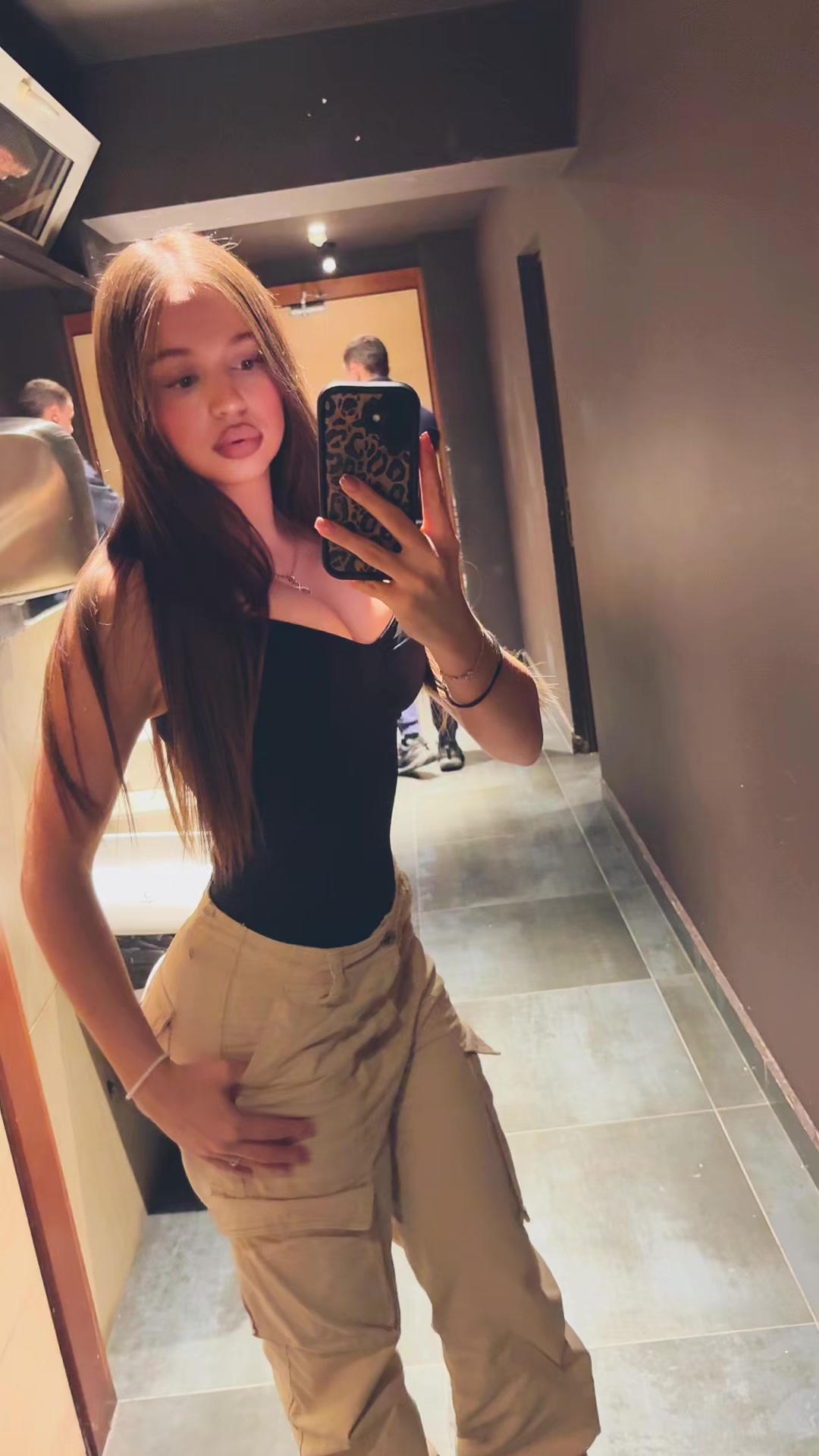 @🐒
