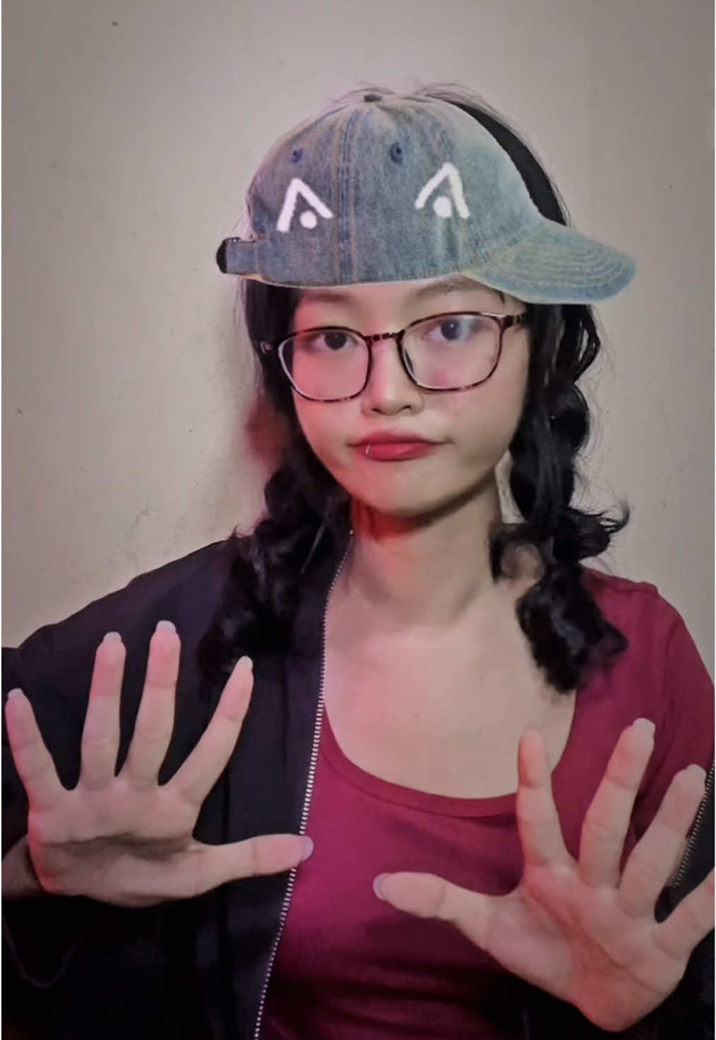 @Emerald_Mg : မောင်