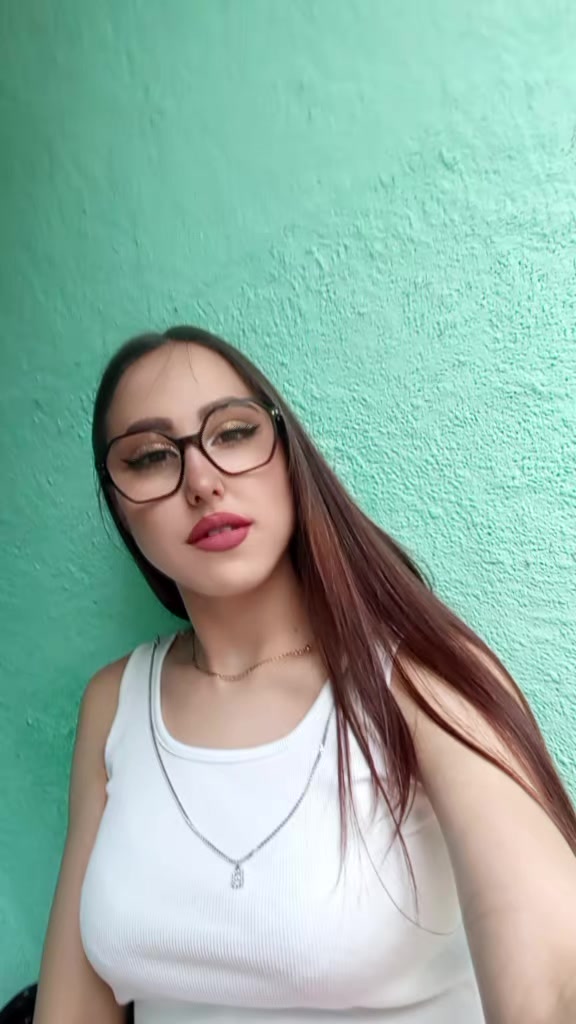 @Леся 🎶🦋