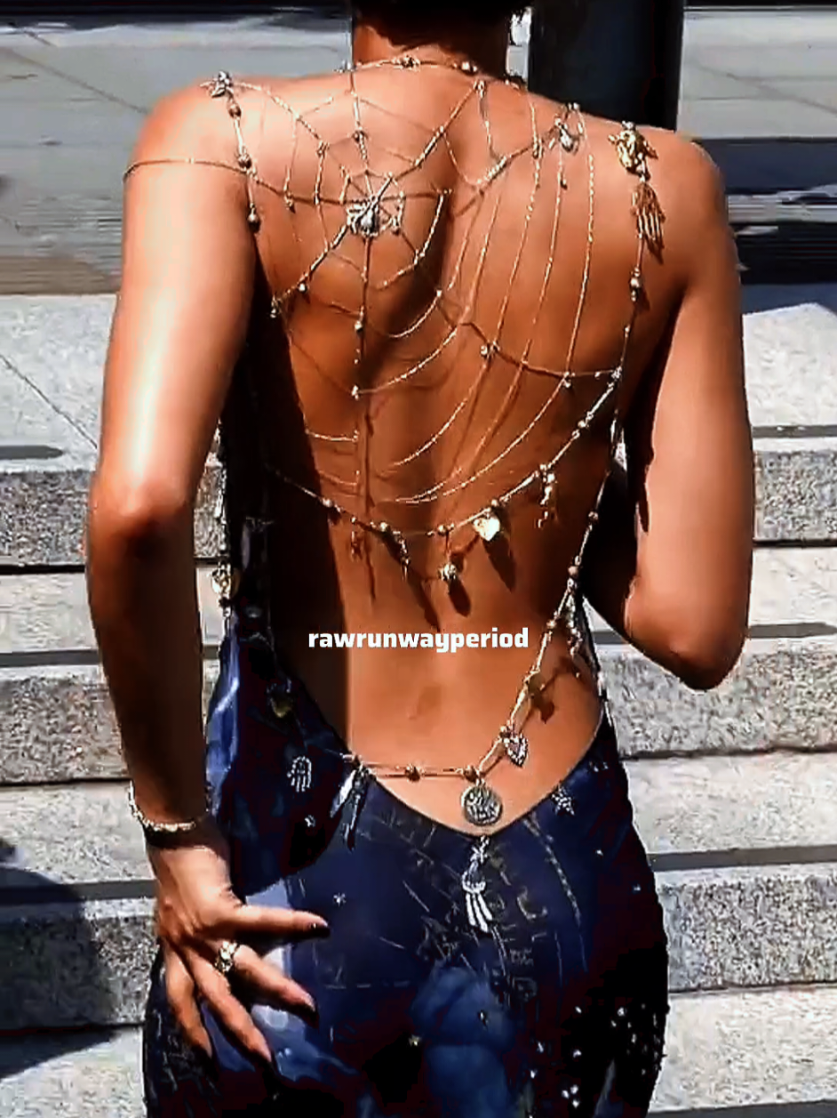 @RawRunway.
