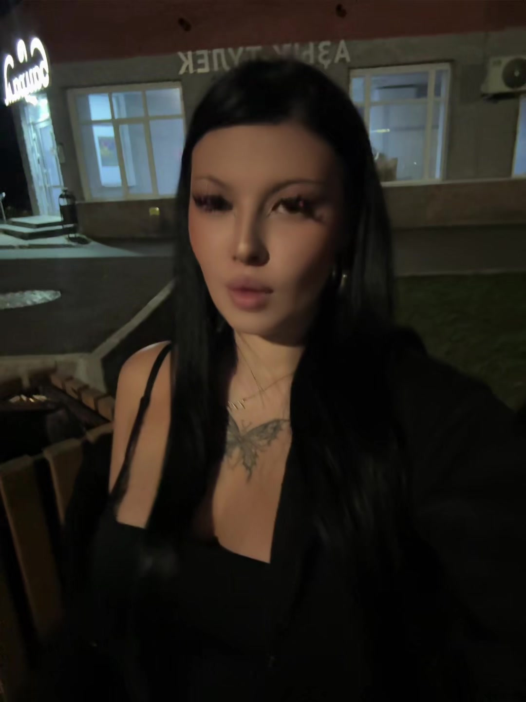 @milana