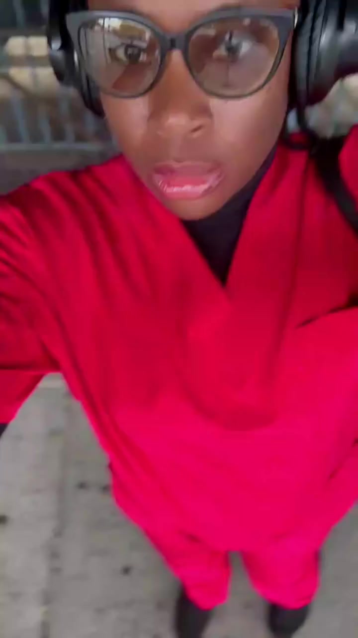 @Godblessqueen1