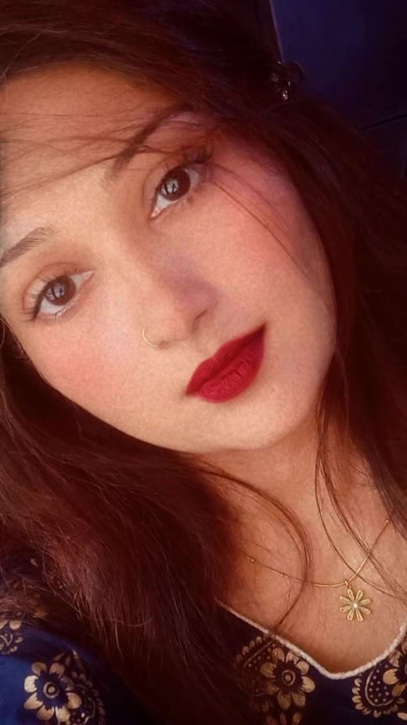 @✷🦋MISS◕❥◕KOMAL🦋✷