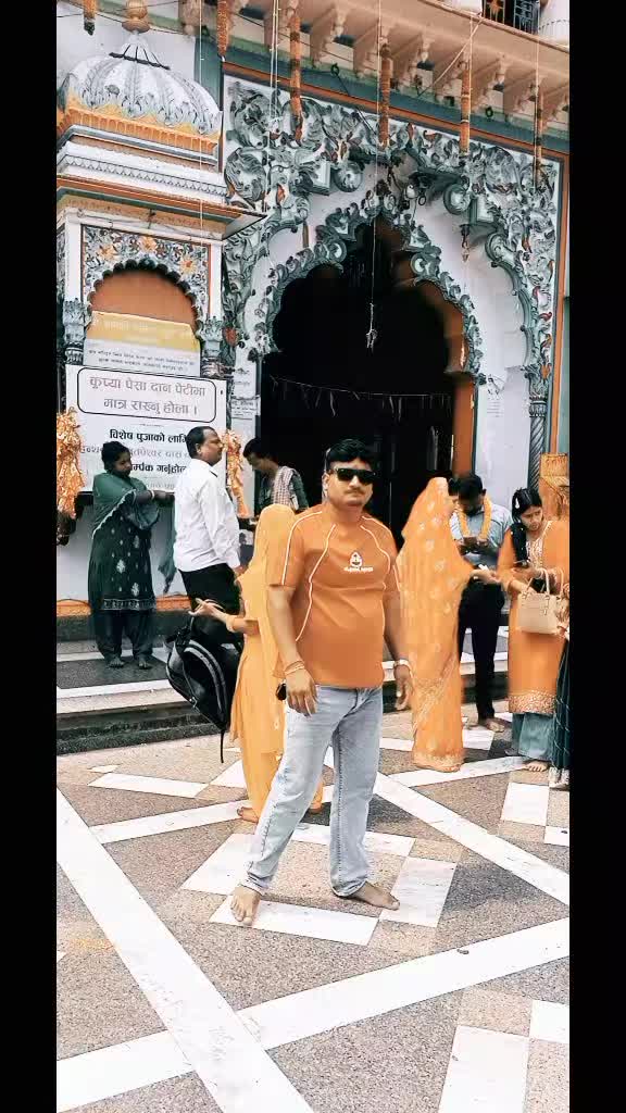 @Mukesh Bhagat (kalwar)❤️❤️💞💞