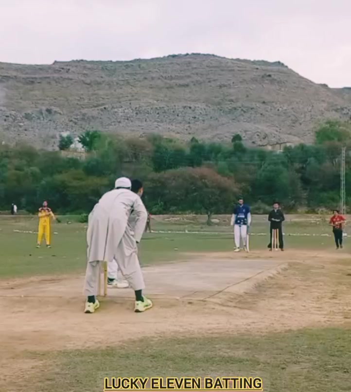 @HAMDARD CRICKET TEAM