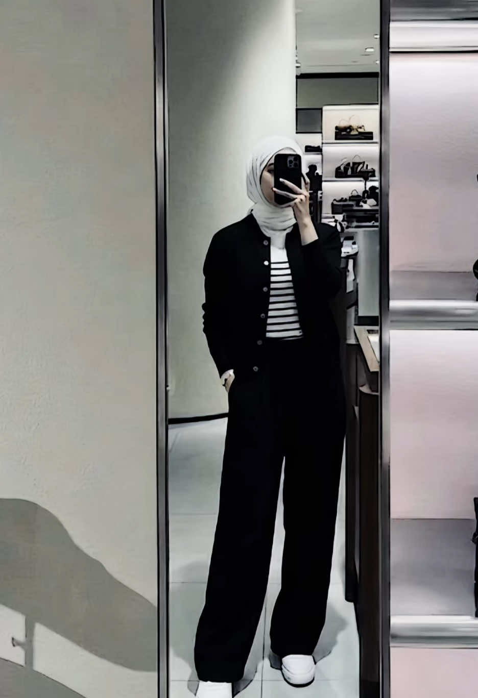 @𝓯𝓮𝓪 ✩