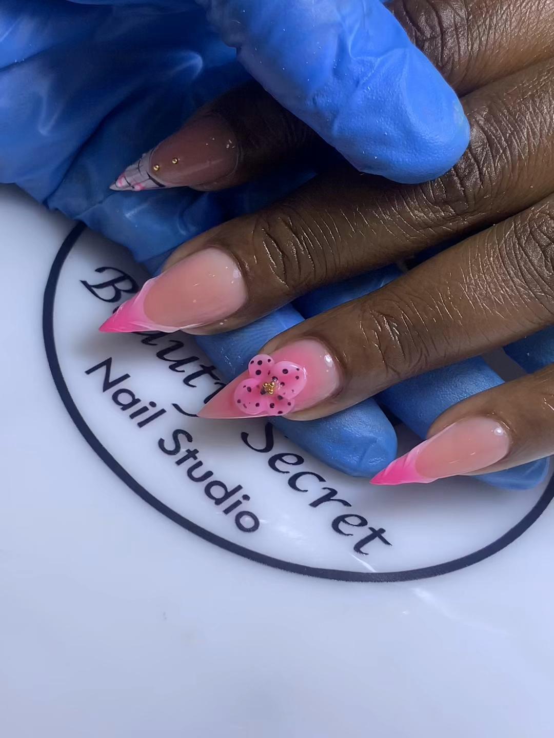 @Beautysecret _nails studio