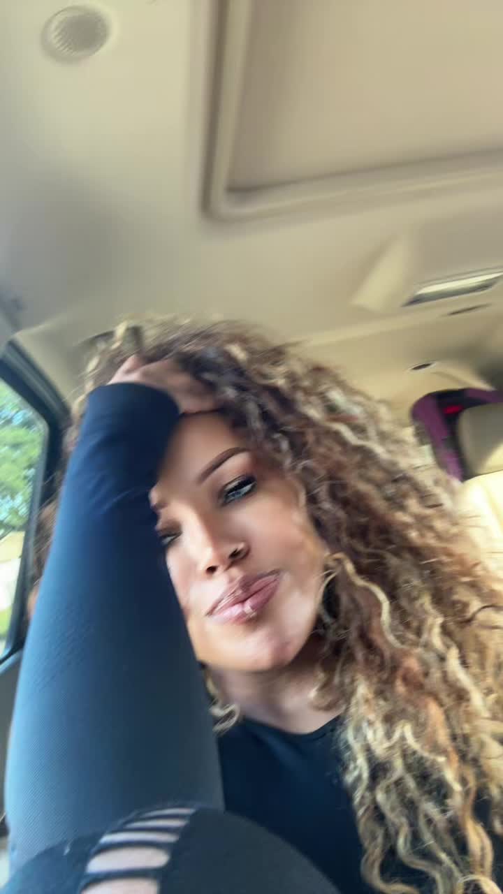 @Elena ❤️&zwj;🔥💪🏽🌹🌹