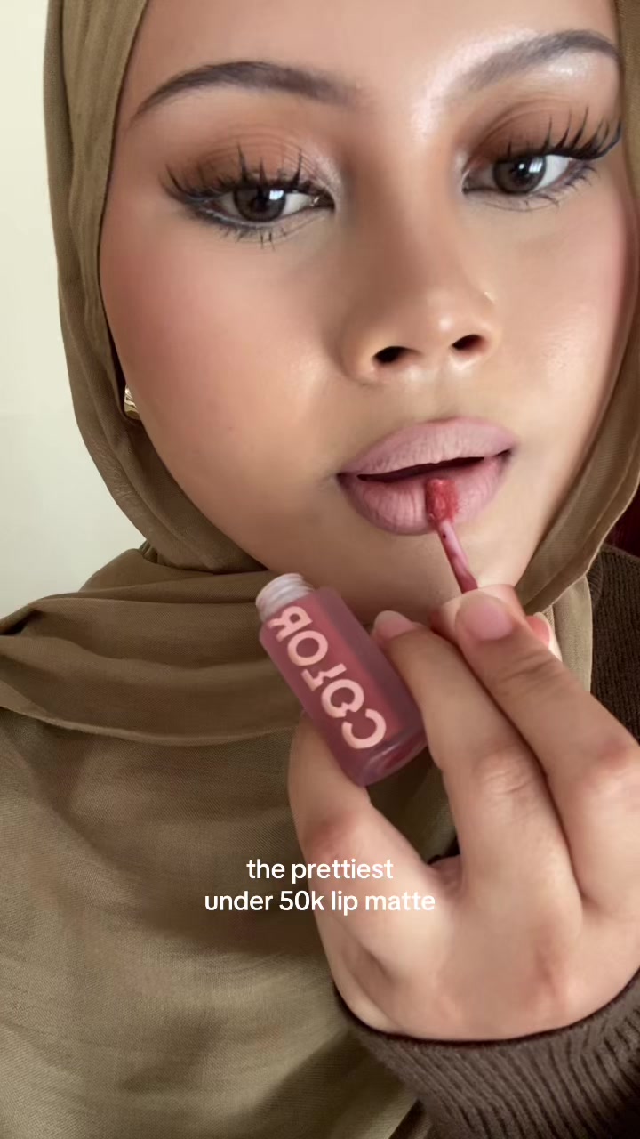 @فاطمة