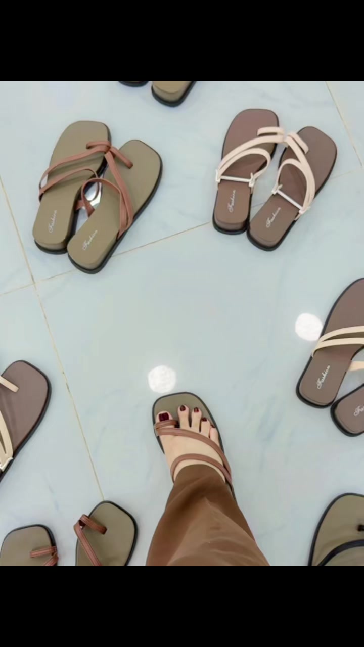 @Cherry Shoe Store