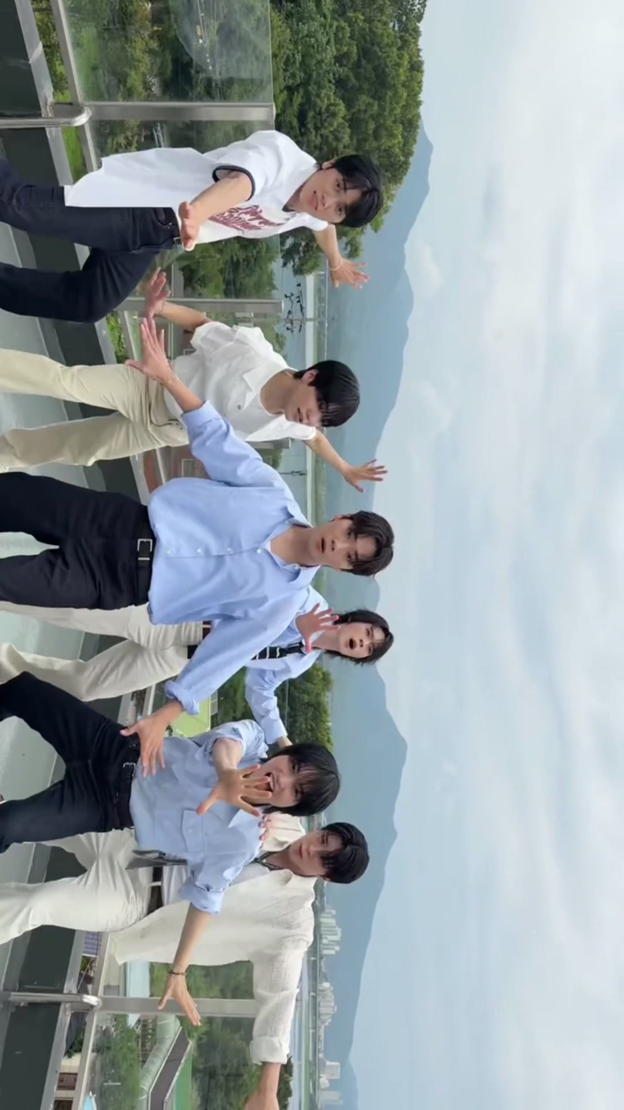 @온앤오프(ONF)