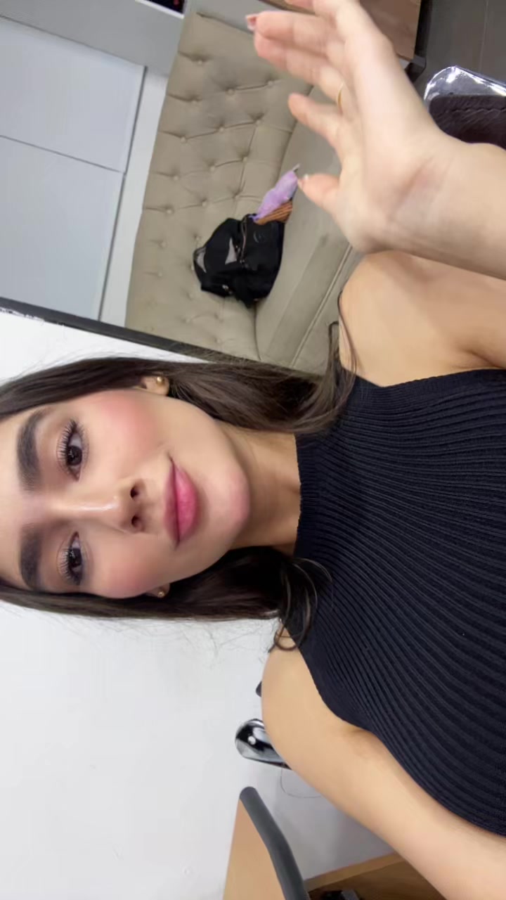 @valecastrro2