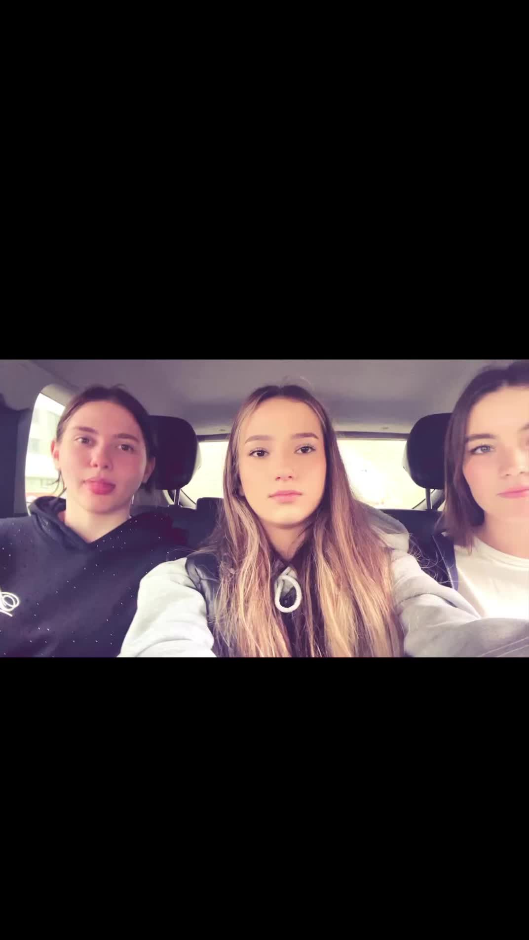 @Софийка🤍