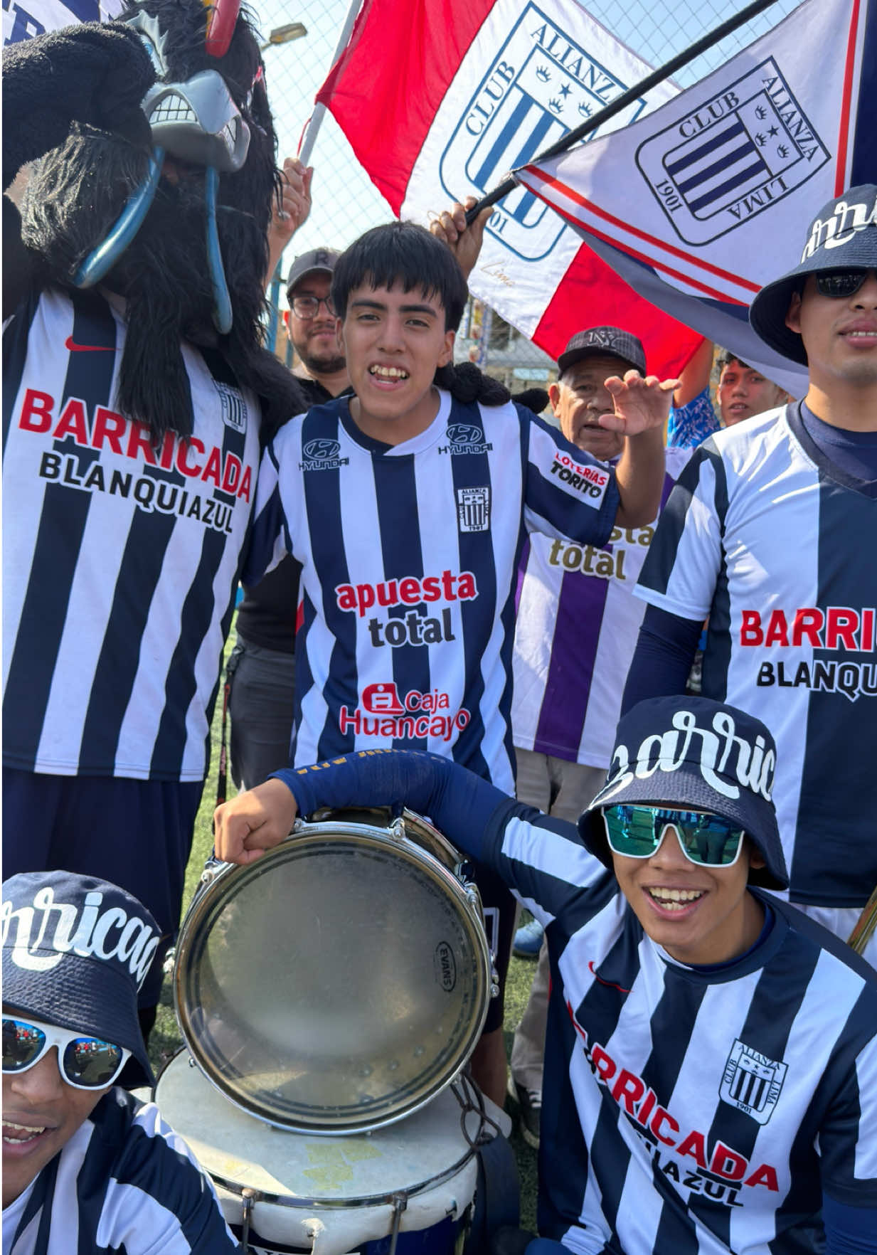@BARRICADA PRODUCTORA