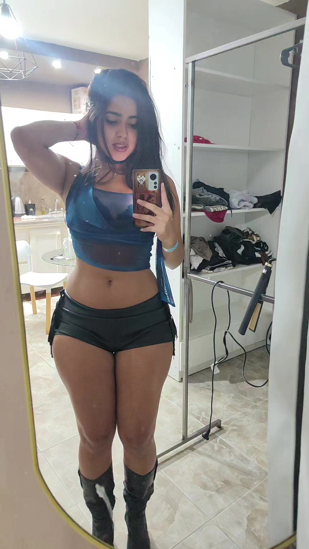 @abrilcorreaww