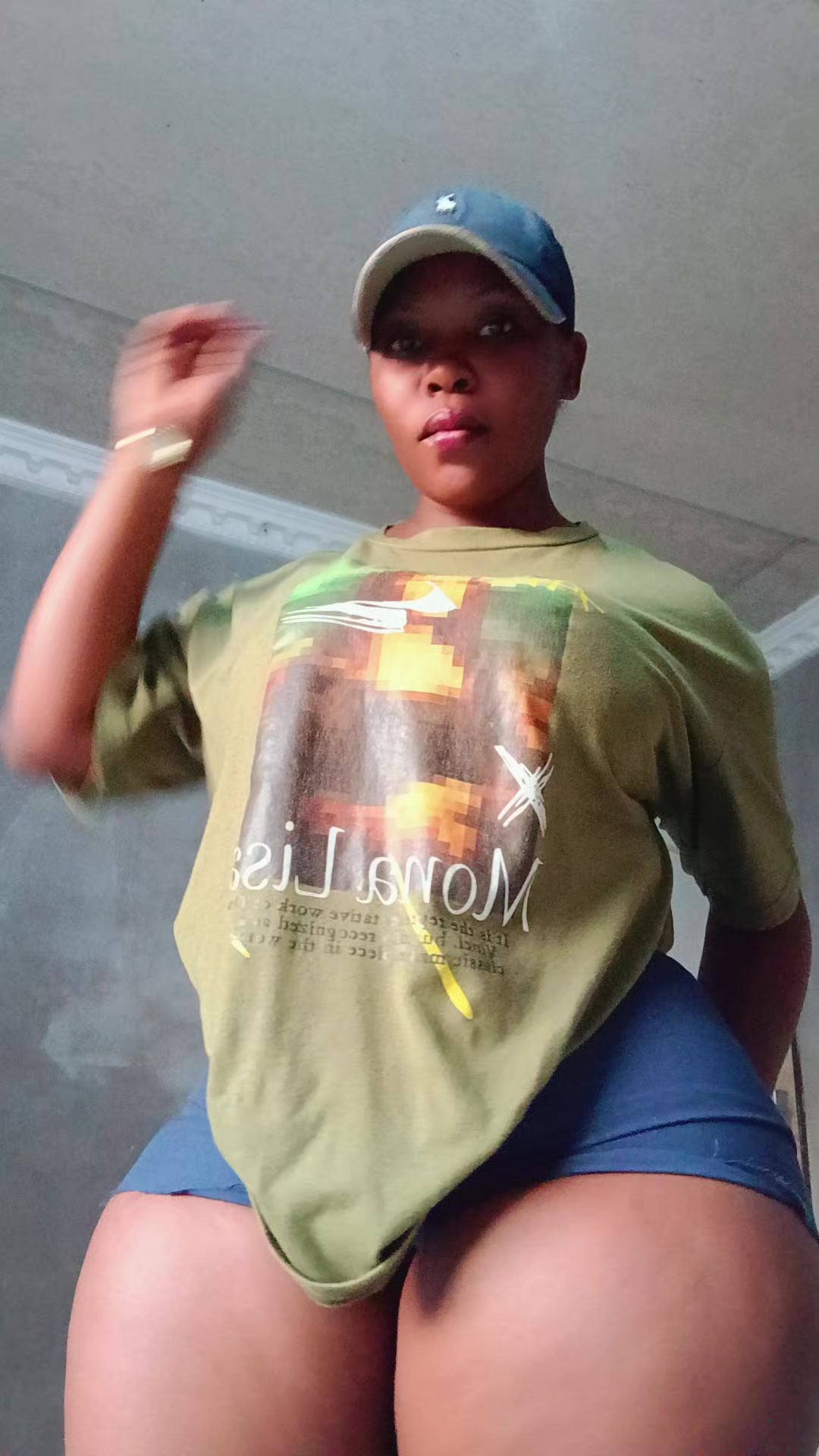 @Nikiwe.