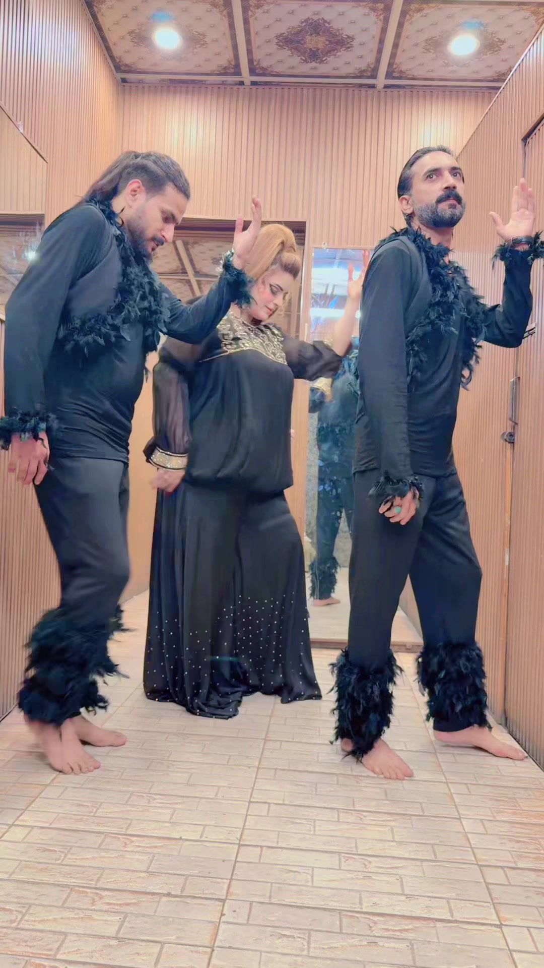@Khoobsurat Official