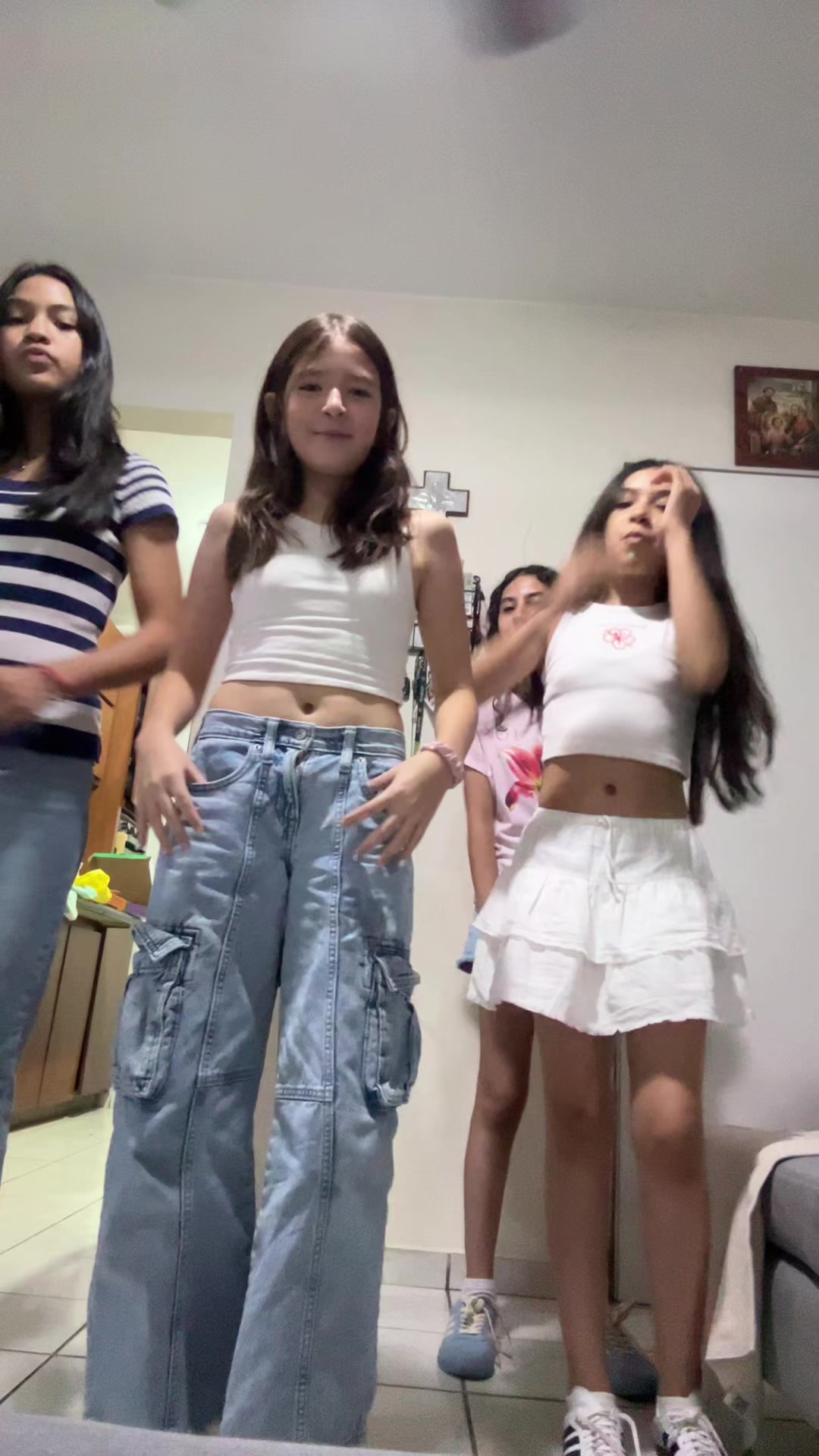@makynita1206