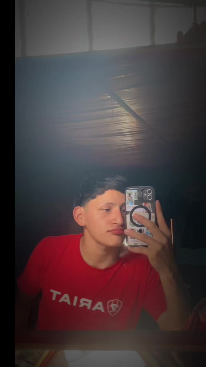 @Si me sigues te sigo 😍😌😭