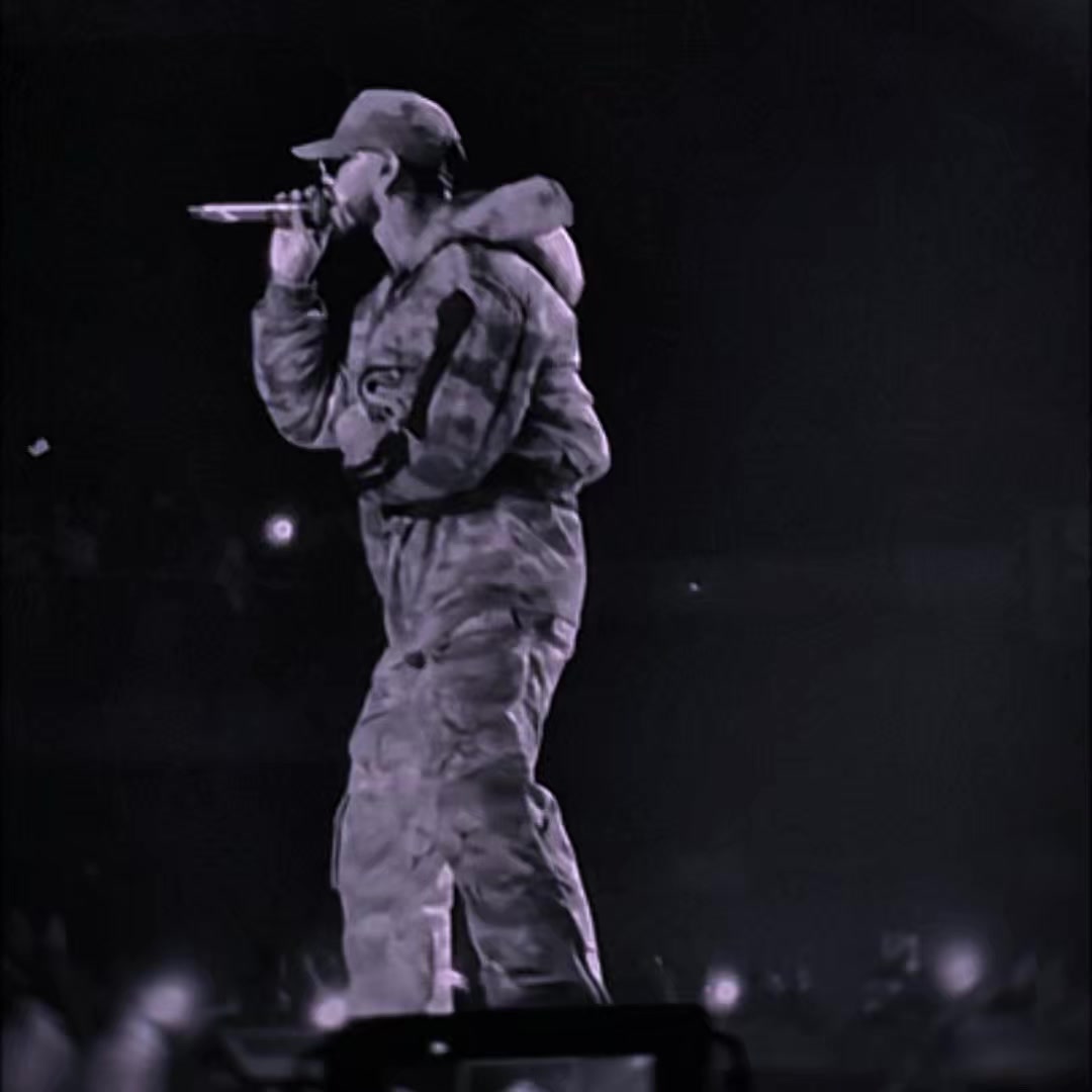 @2006 AJ