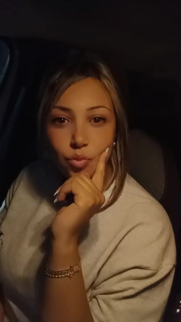 @In&egrave;s dridi