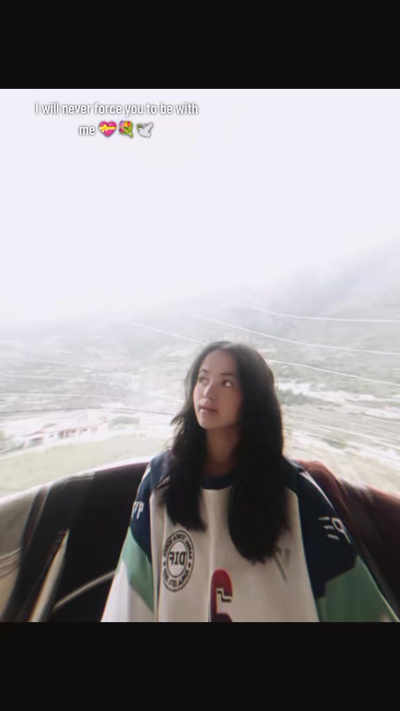 @ℚ𝕦𝕚𝕥𝕖 𝕘𝕚𝕣𝕝～(^з^)-♡