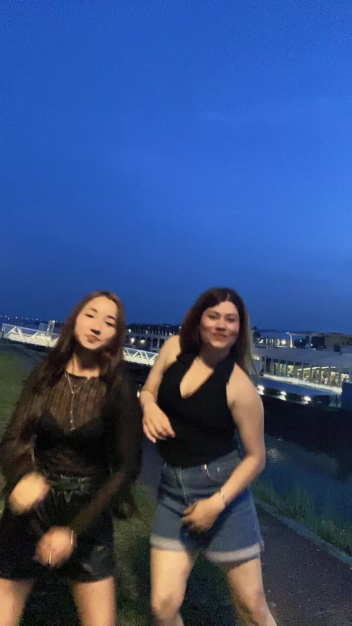 @Moon✨
