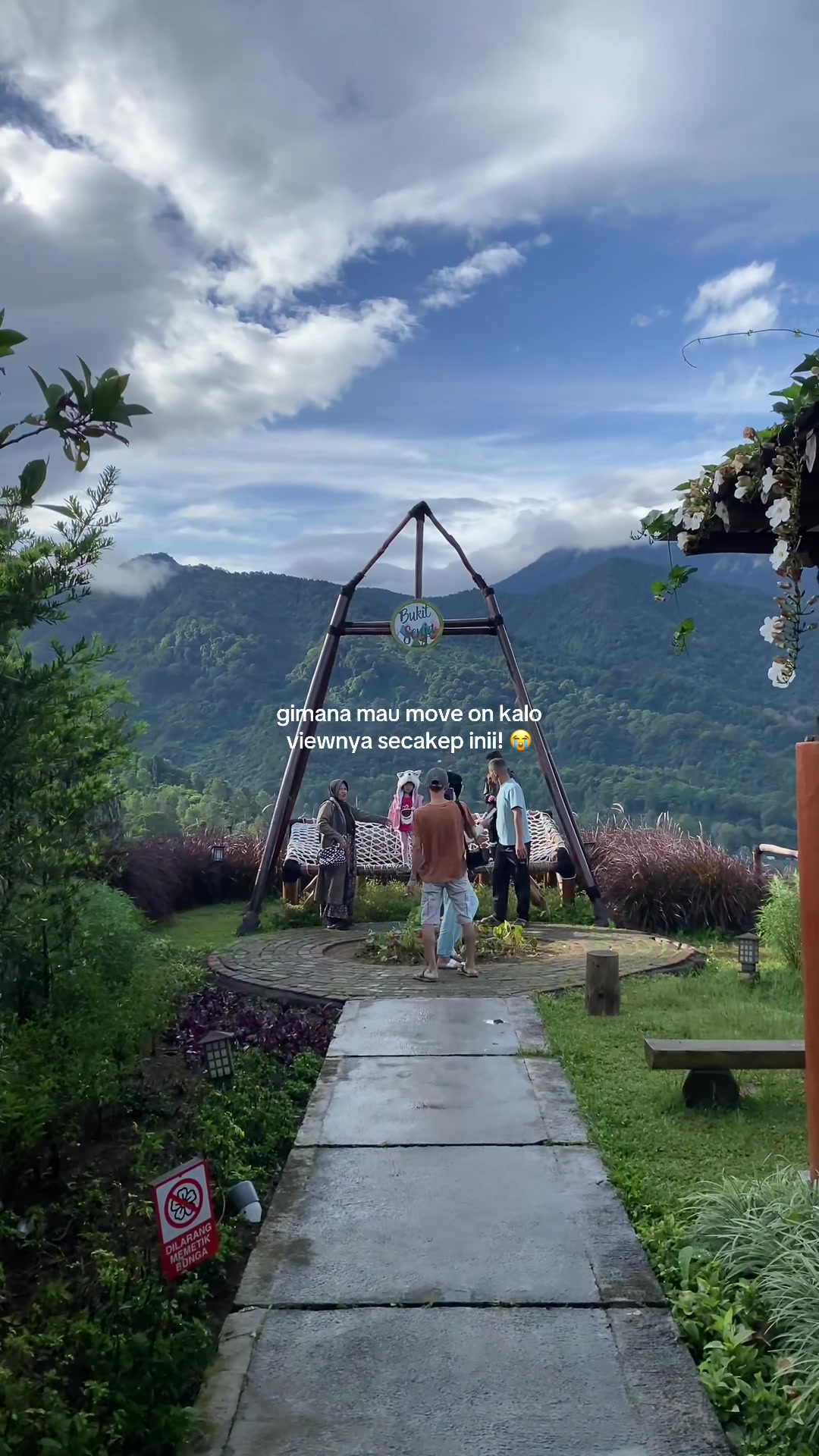 @Nita | Travel & Review 🌸✨