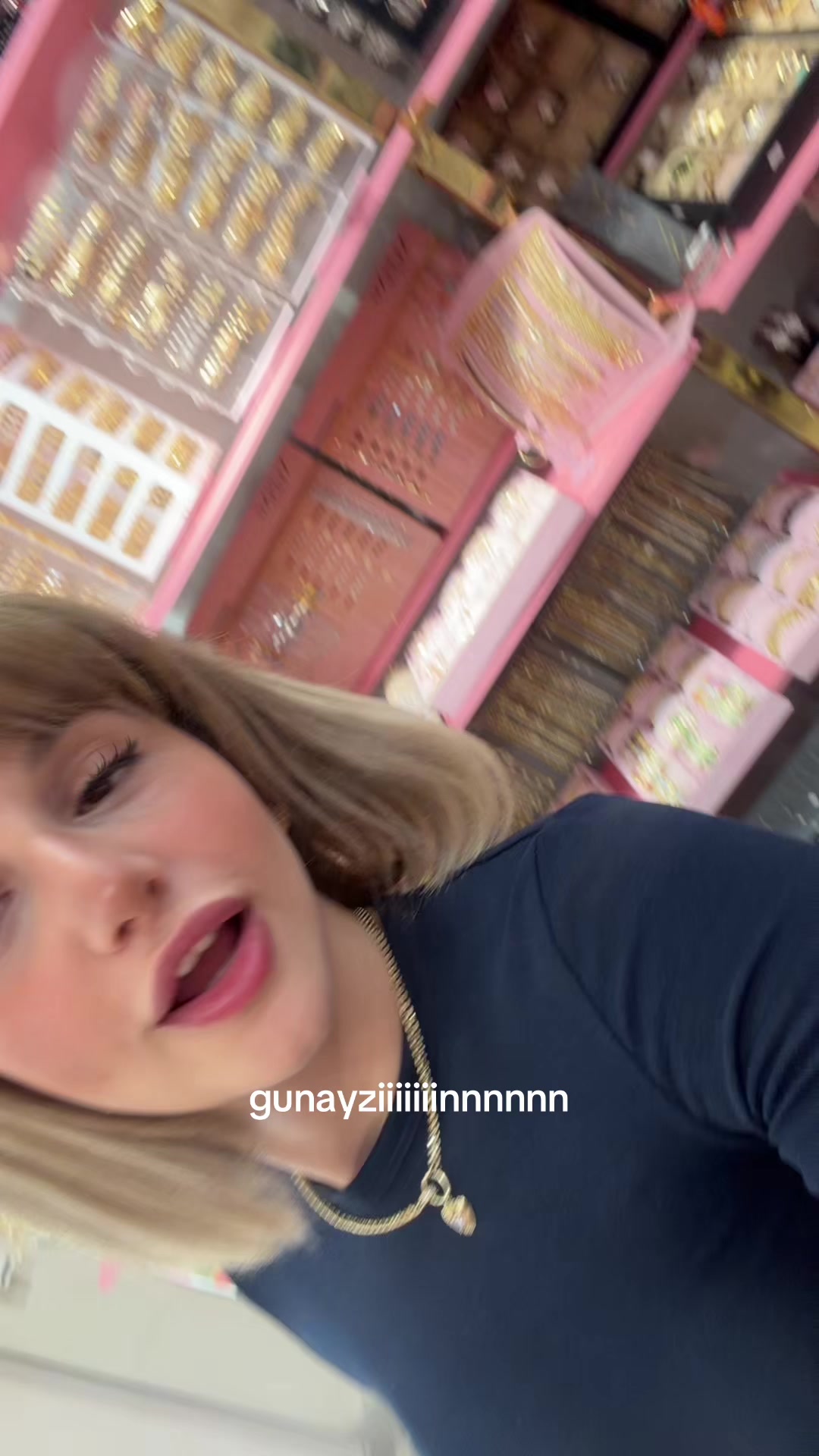 @🤡
