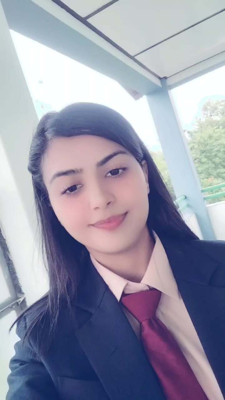 @Poonam Yadav😇