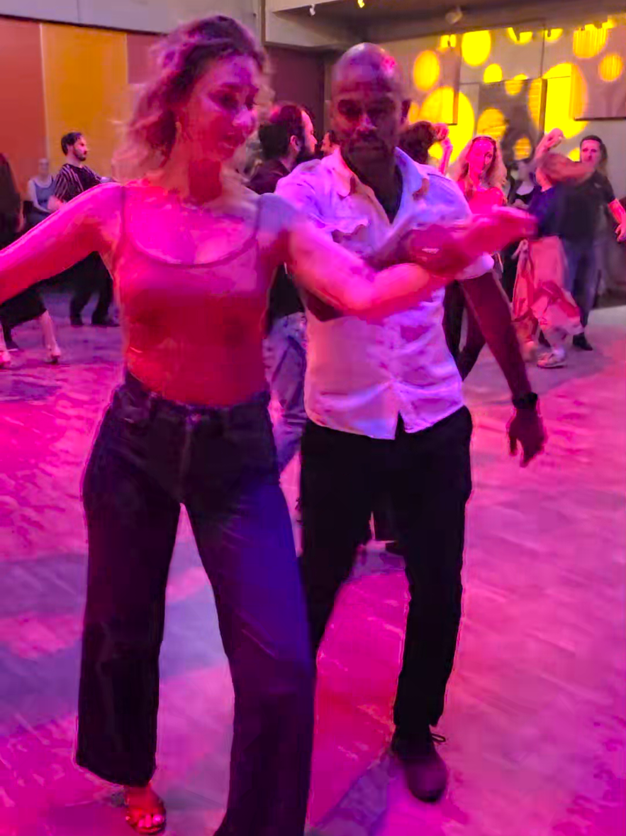 @Salsa Libre Dansschool